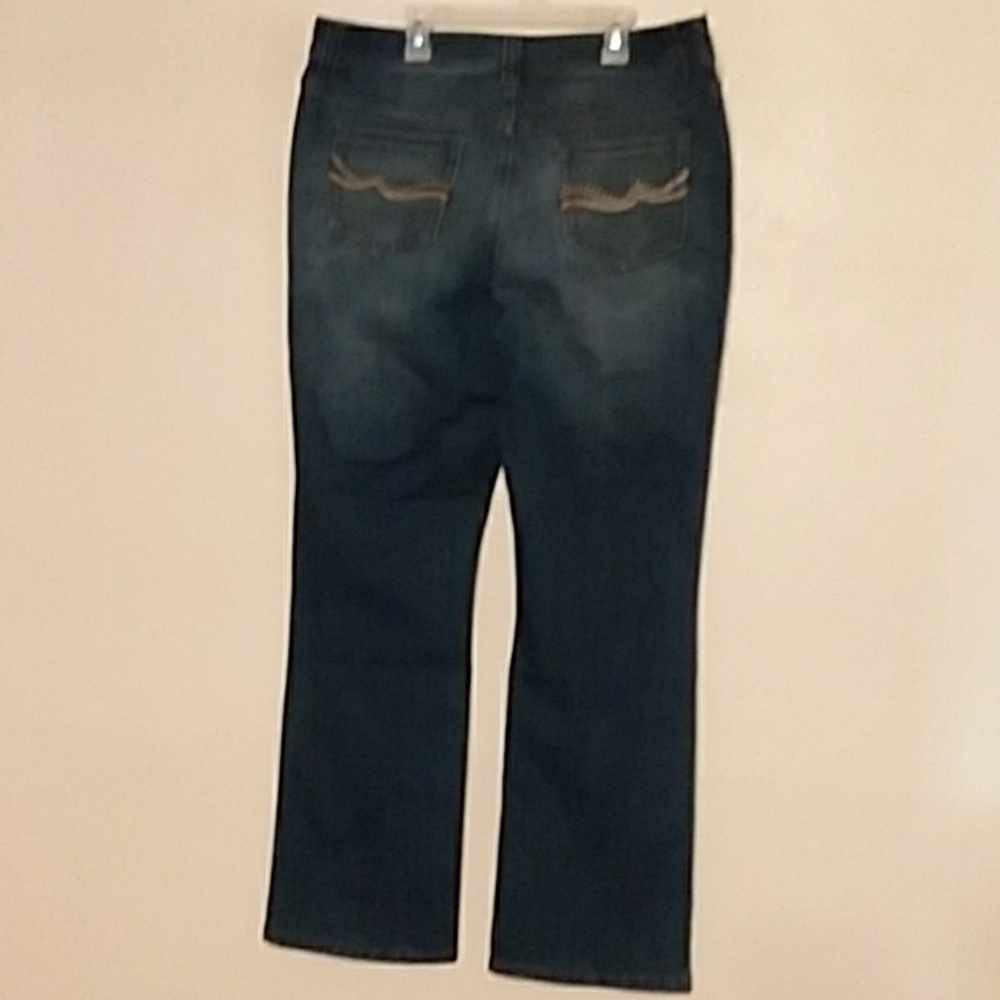 Tasteful bling jeans